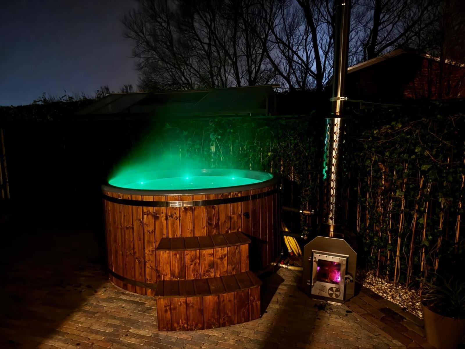 Gastsuite Het Duinroosje Met Hottub Op Het Prive Terras! Den Burg Exterior photo